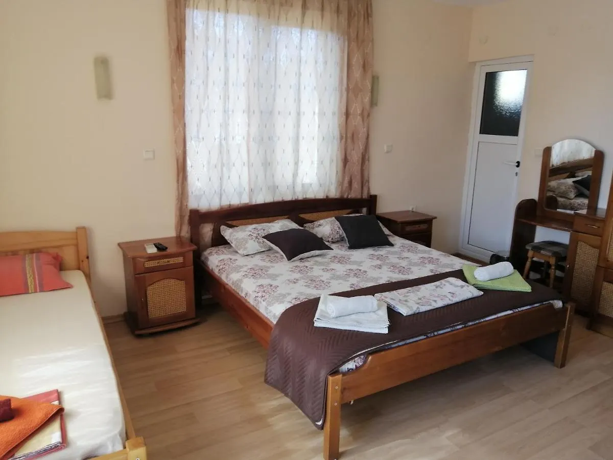 Guest House 