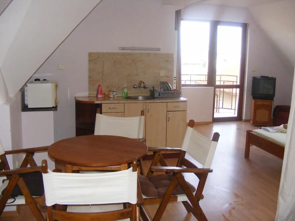 Guest House 