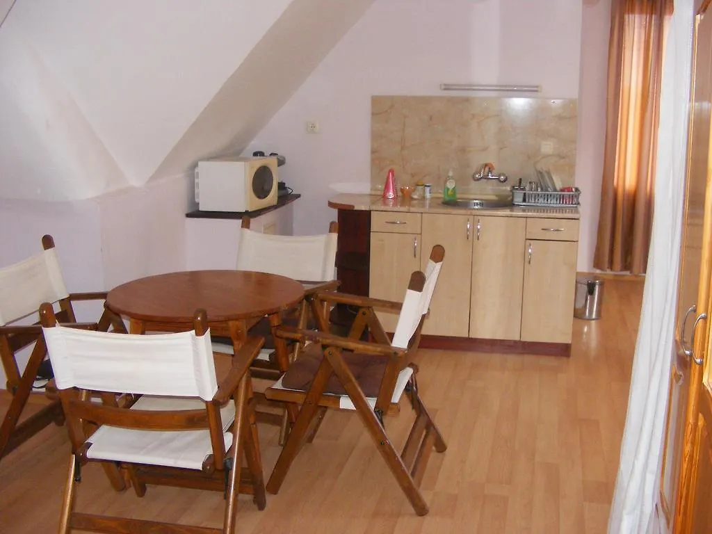 Guest House 