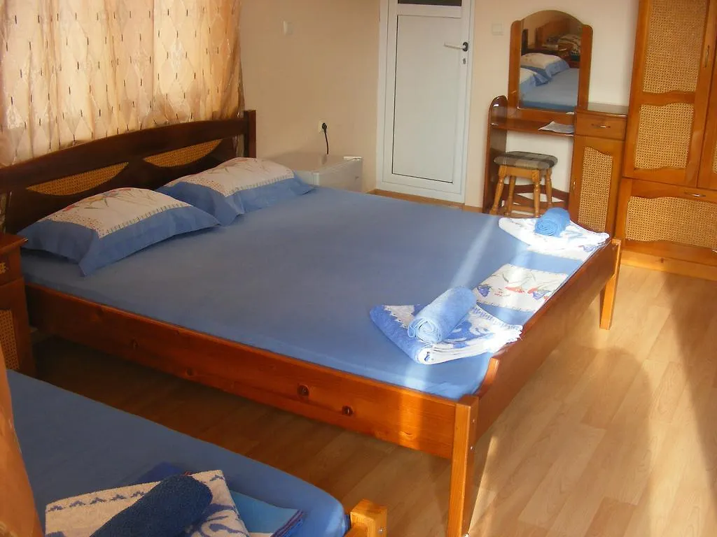Guest House 