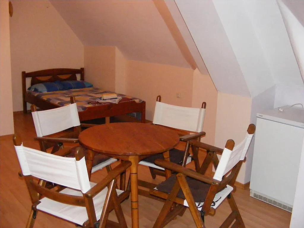 Guest House 