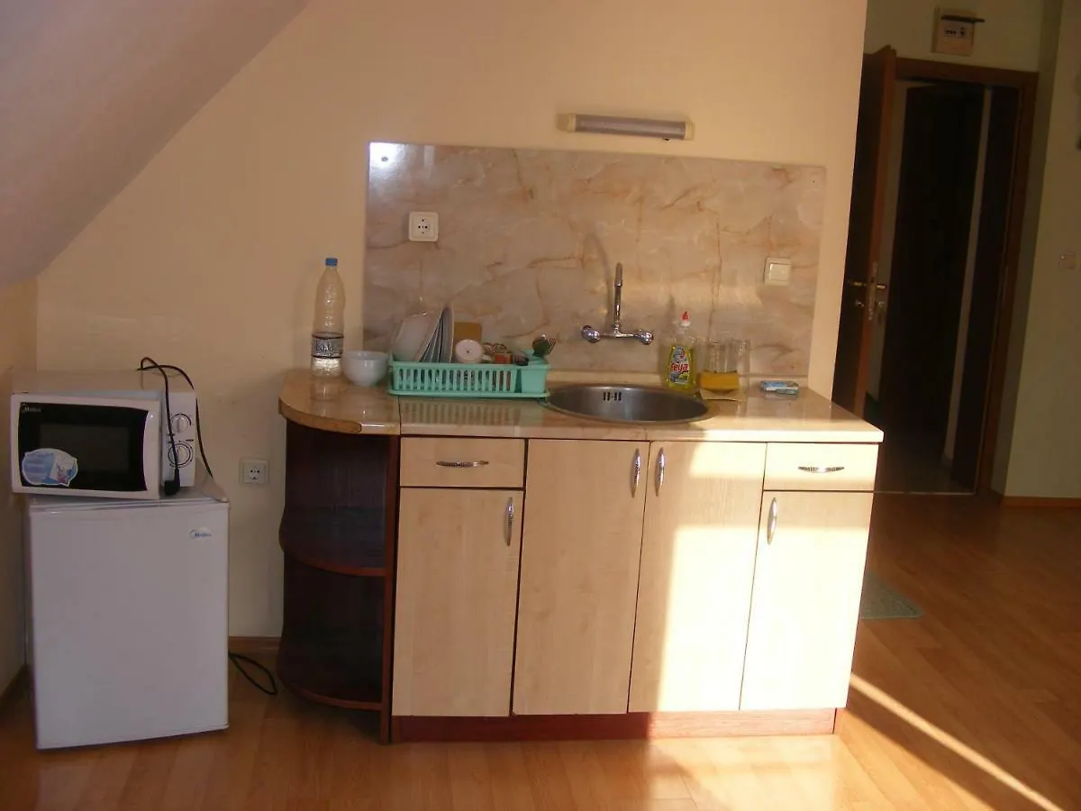 Guest House 