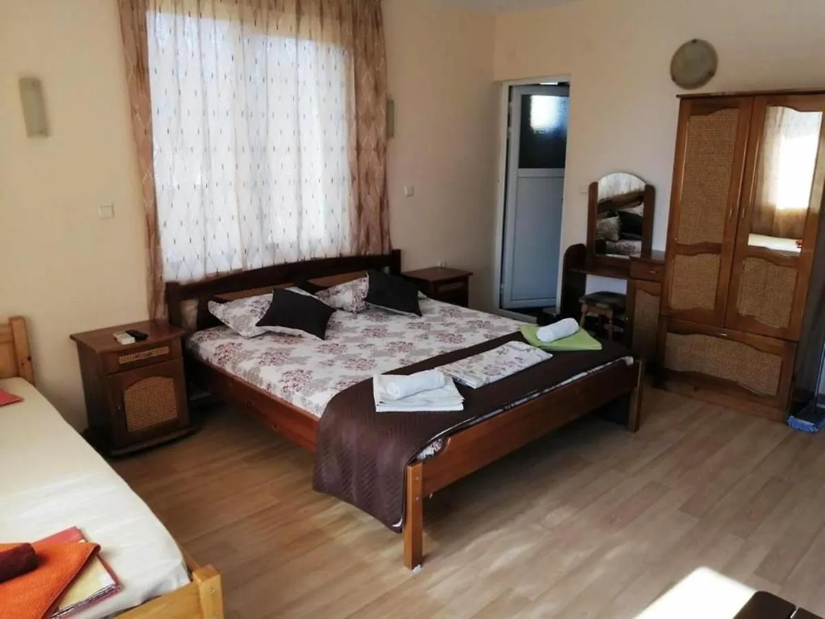Guest House 