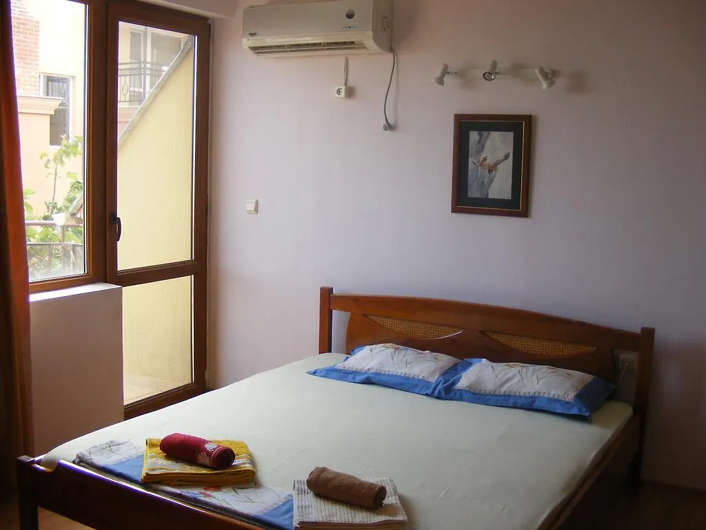 Guest House 